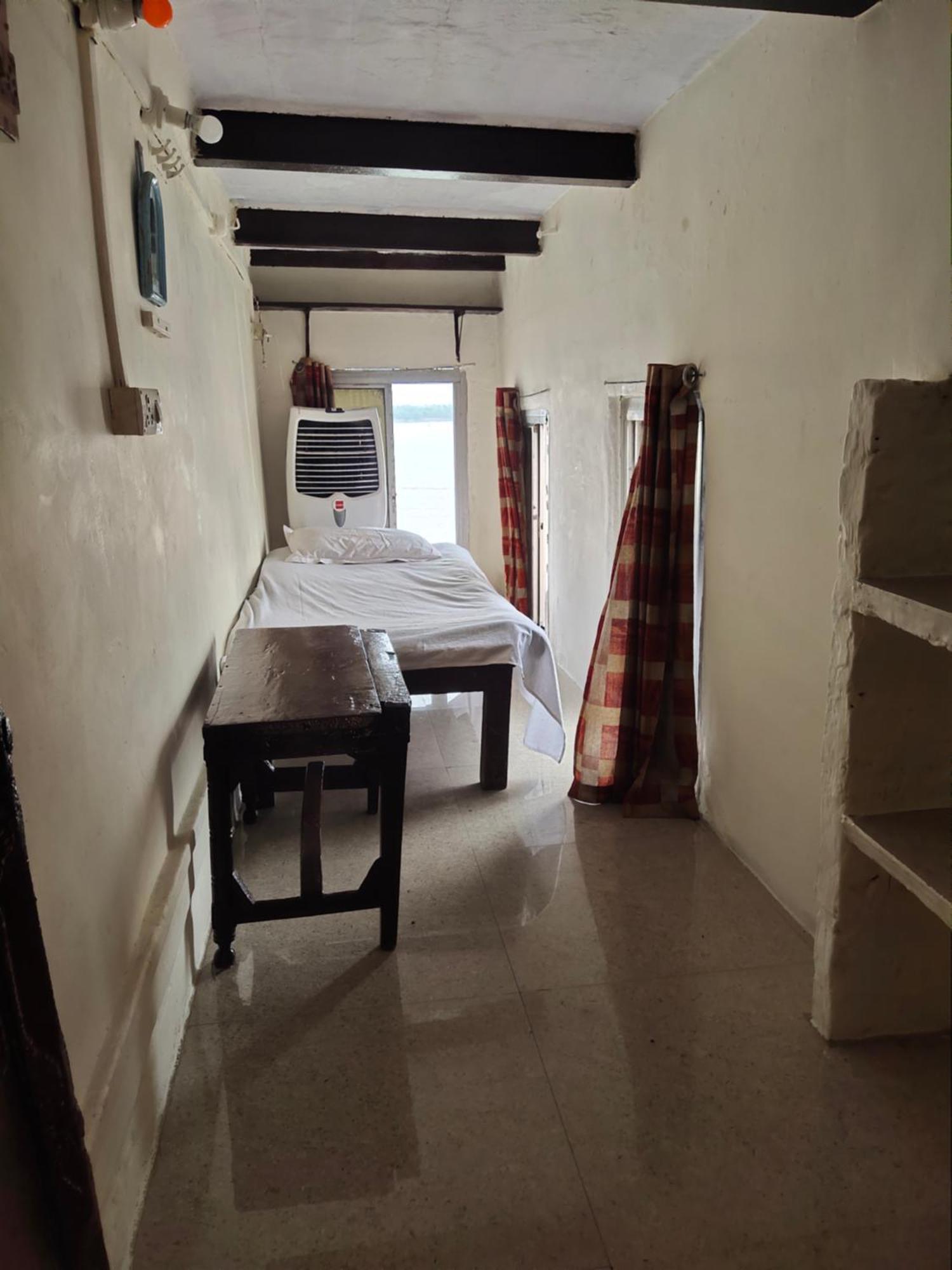 Sunrise Lodge Varanasi Habitación foto