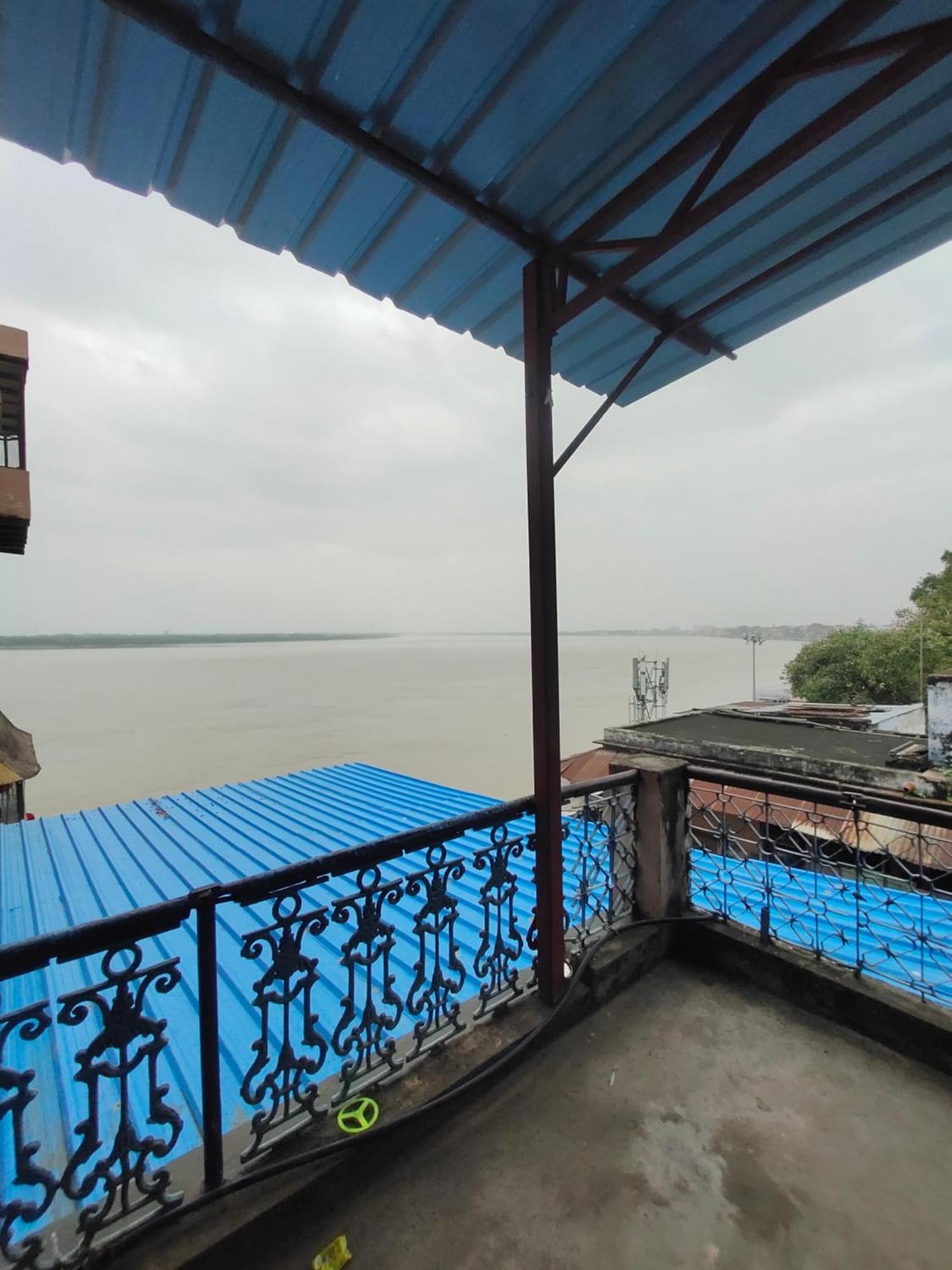 Sunrise Lodge Varanasi Habitación foto